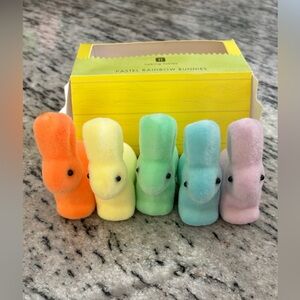 Talking Tables Pastel Rainbow Bunnies